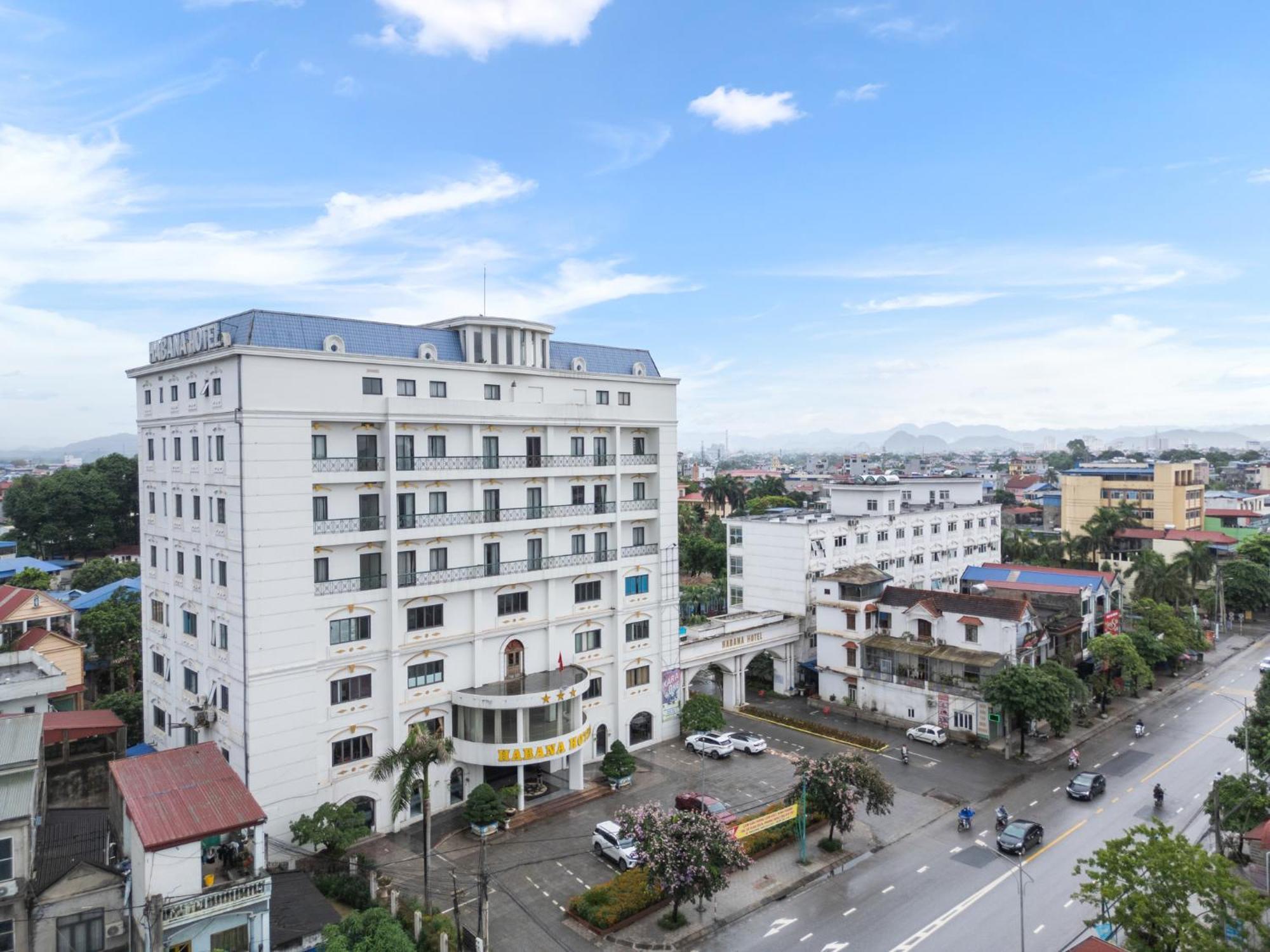 Hotel Khach San Habana Thái Nguyên Esterno foto